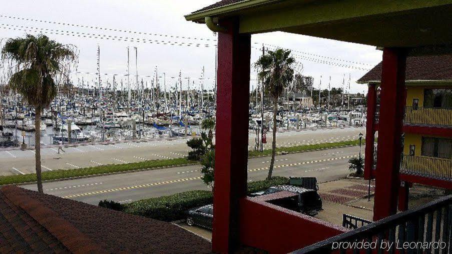 Scottish Inn & Suites - Kemah Boardwalk エクステリア 写真