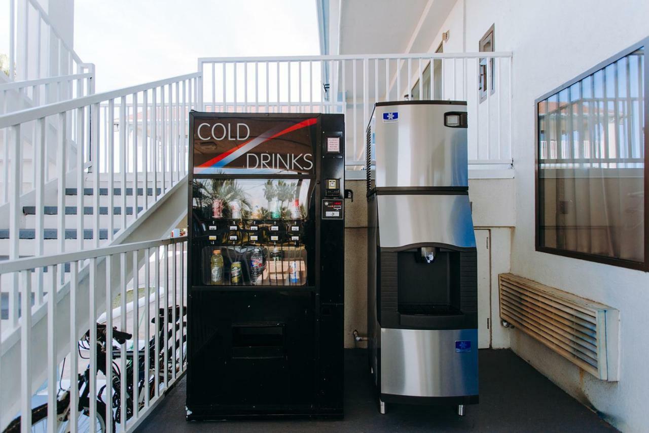Scottish Inn & Suites - Kemah Boardwalk エクステリア 写真
