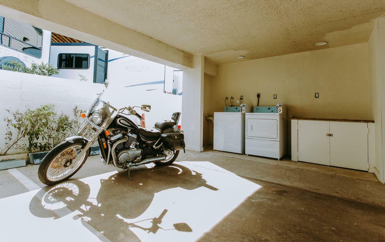Scottish Inn & Suites - Kemah Boardwalk エクステリア 写真