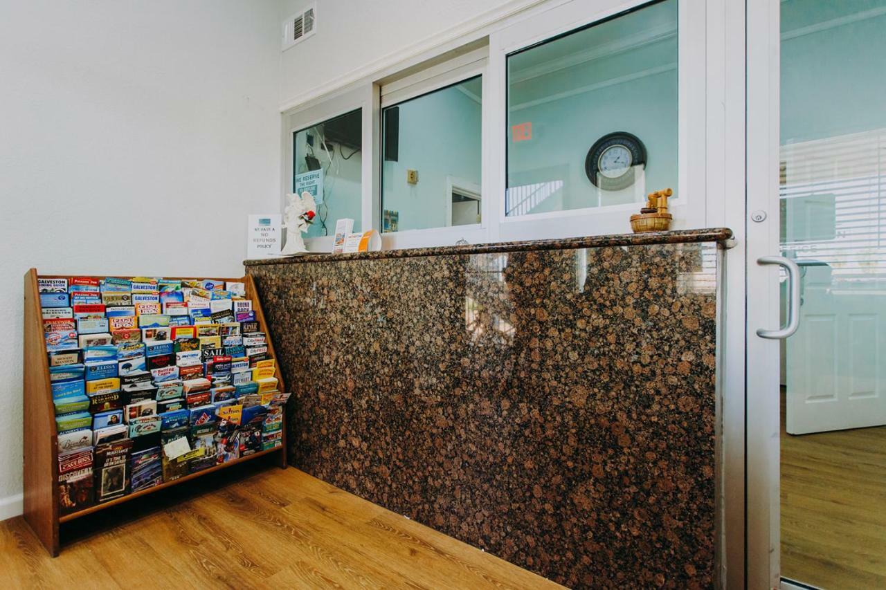 Scottish Inn & Suites - Kemah Boardwalk エクステリア 写真
